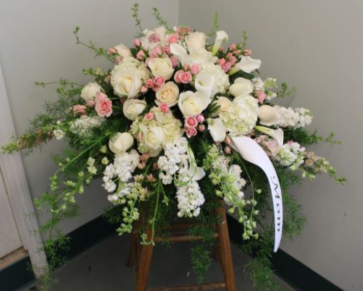 Funeral & sympathy flower delivery